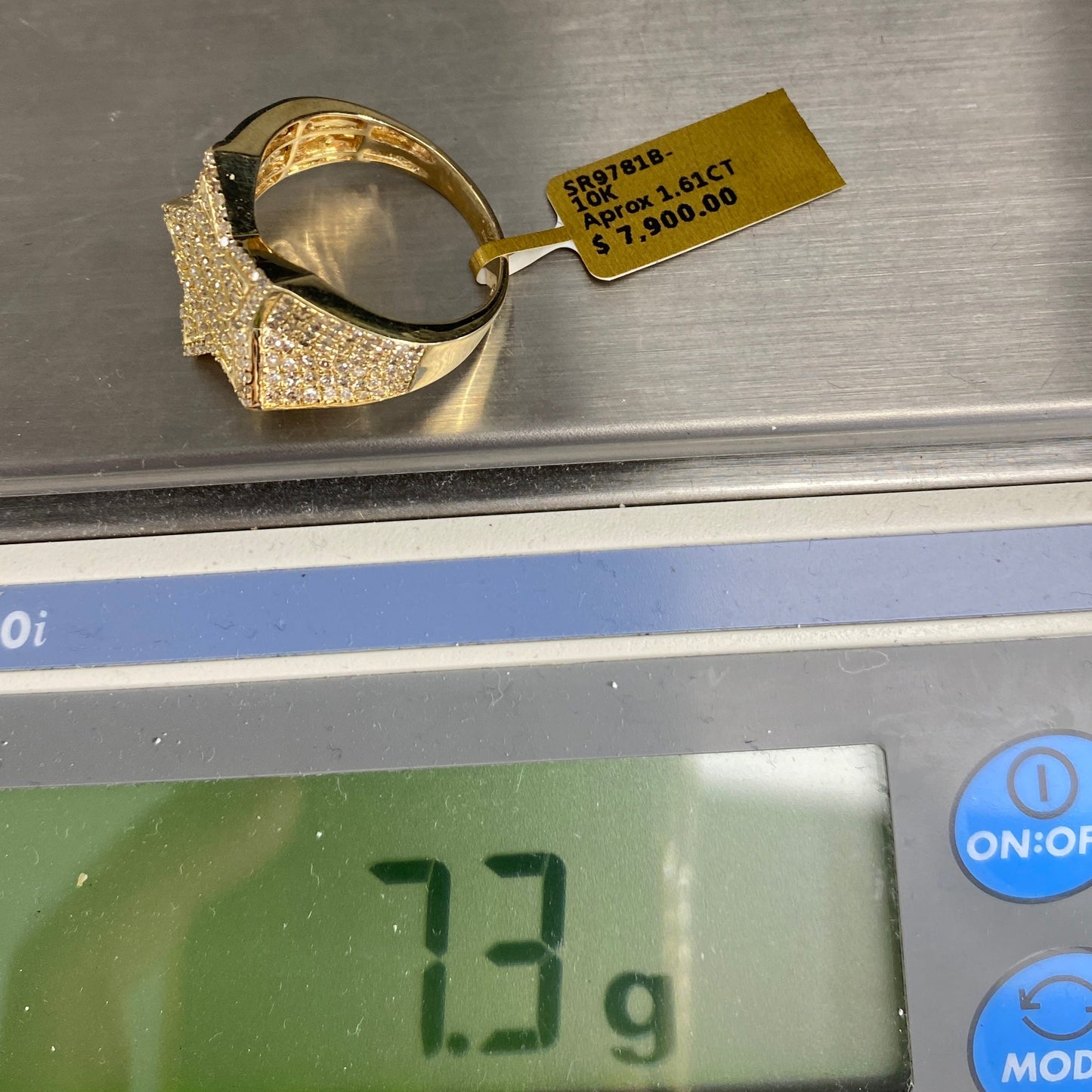 10K Diamond Baguette Star Ring