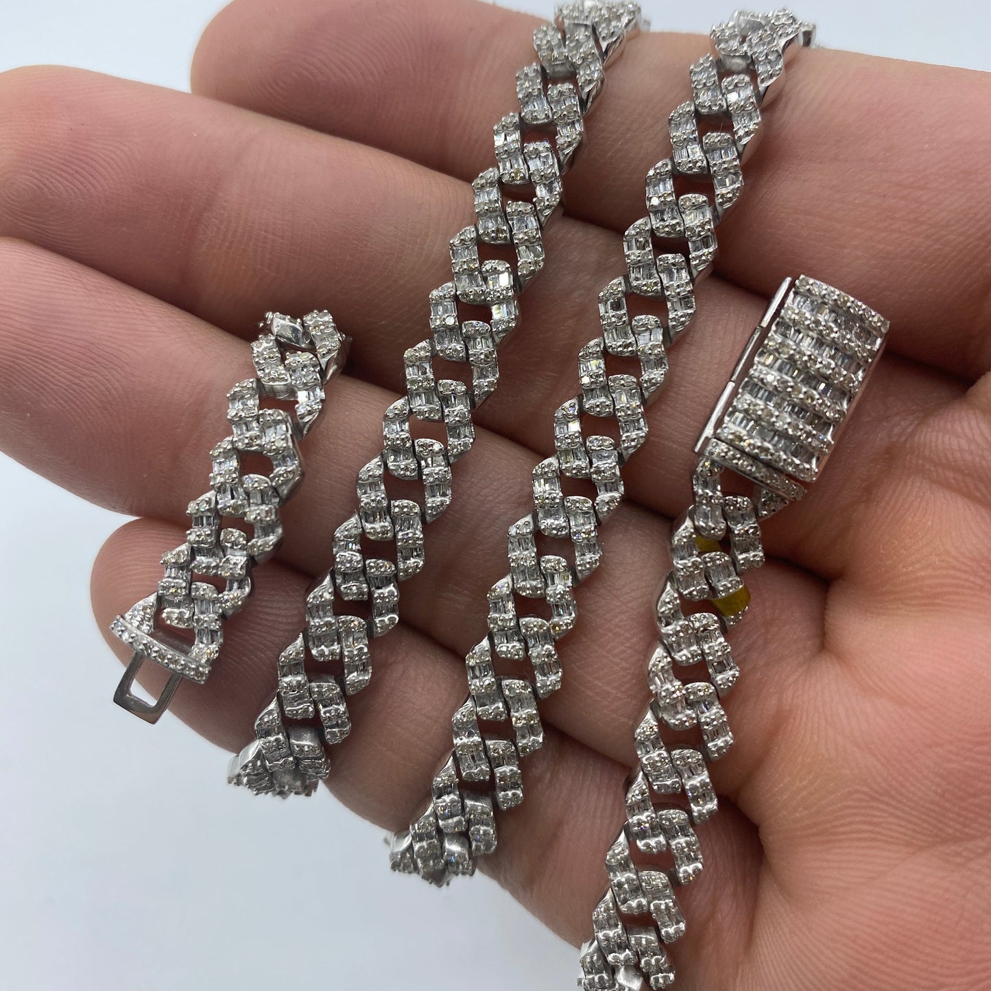 10K 6.5MM Cuban Link Diamond Baguette Chain 18"