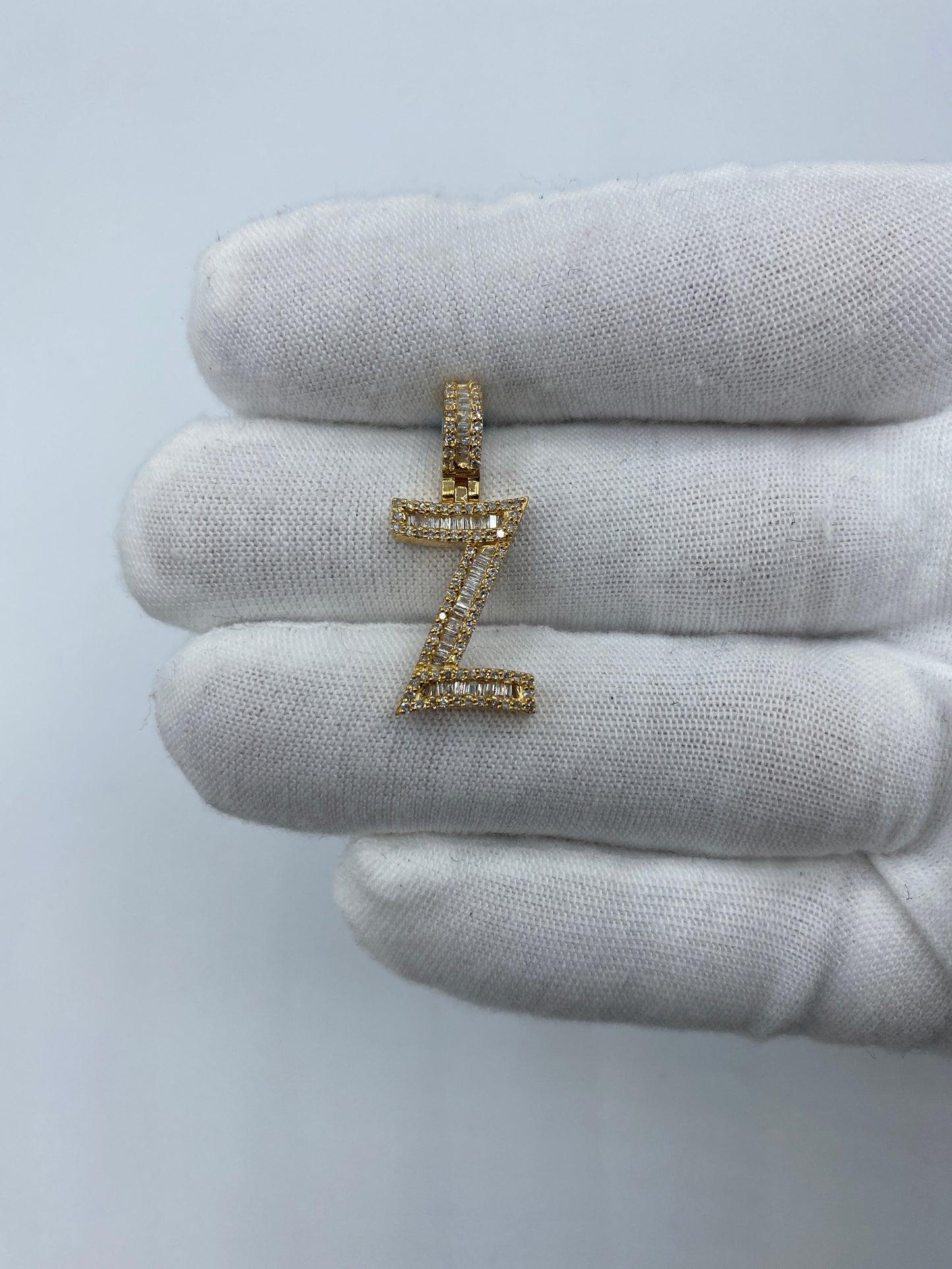 14K Z Baguette Initial