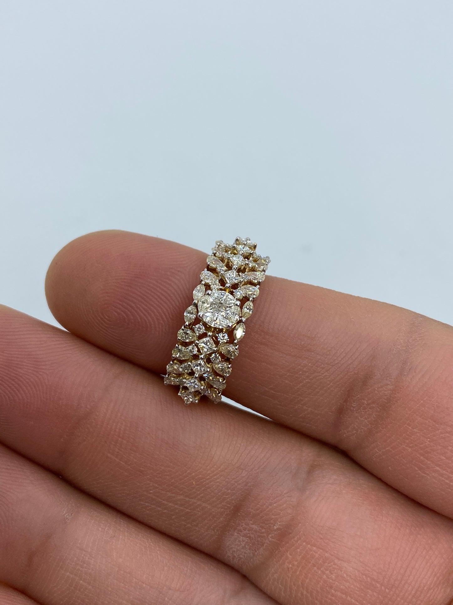 Diamond Ladies Ring