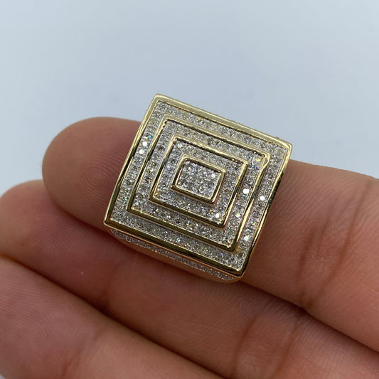 10K Square Offset Diamond Ring