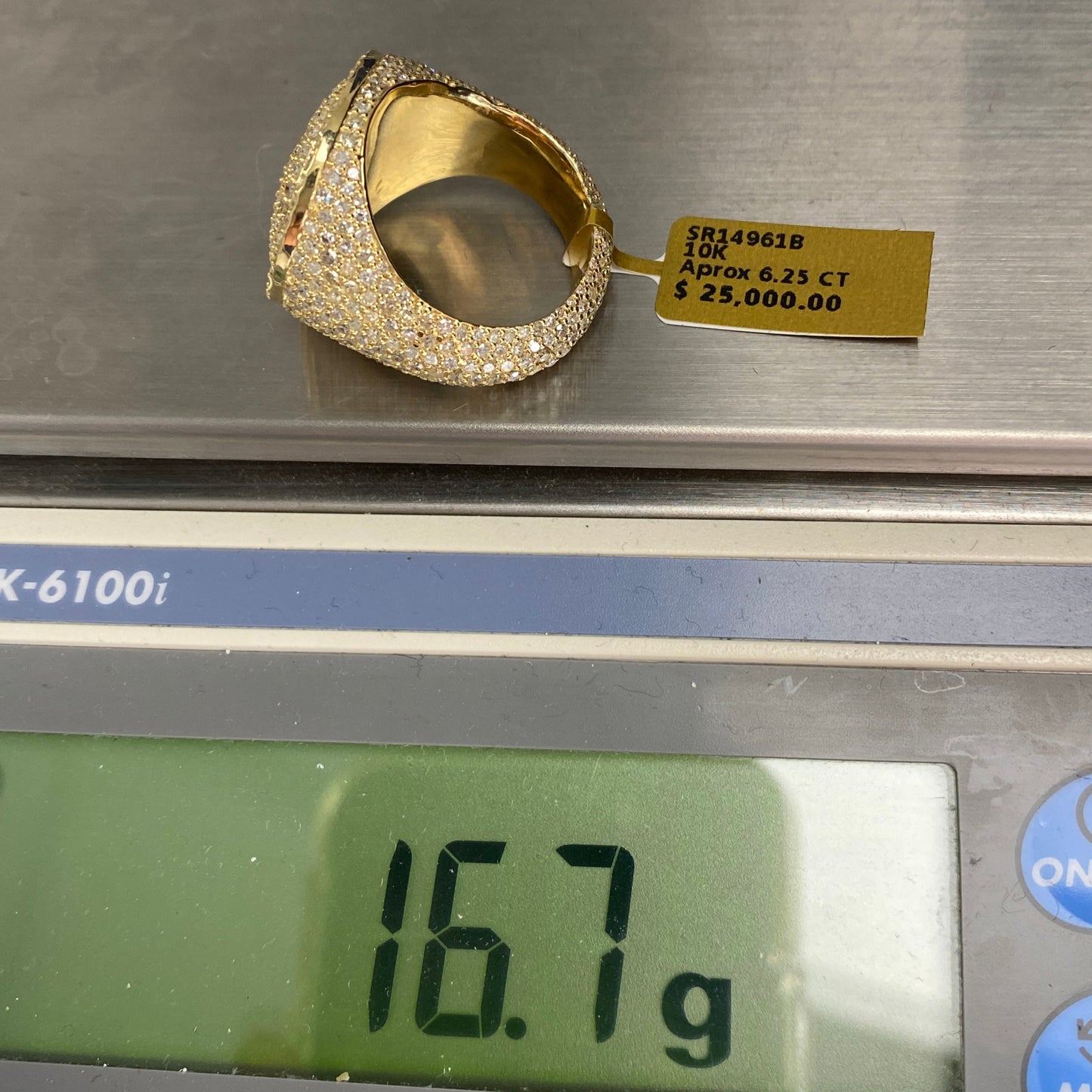 10K Circle Iced-Out Diamond Ring