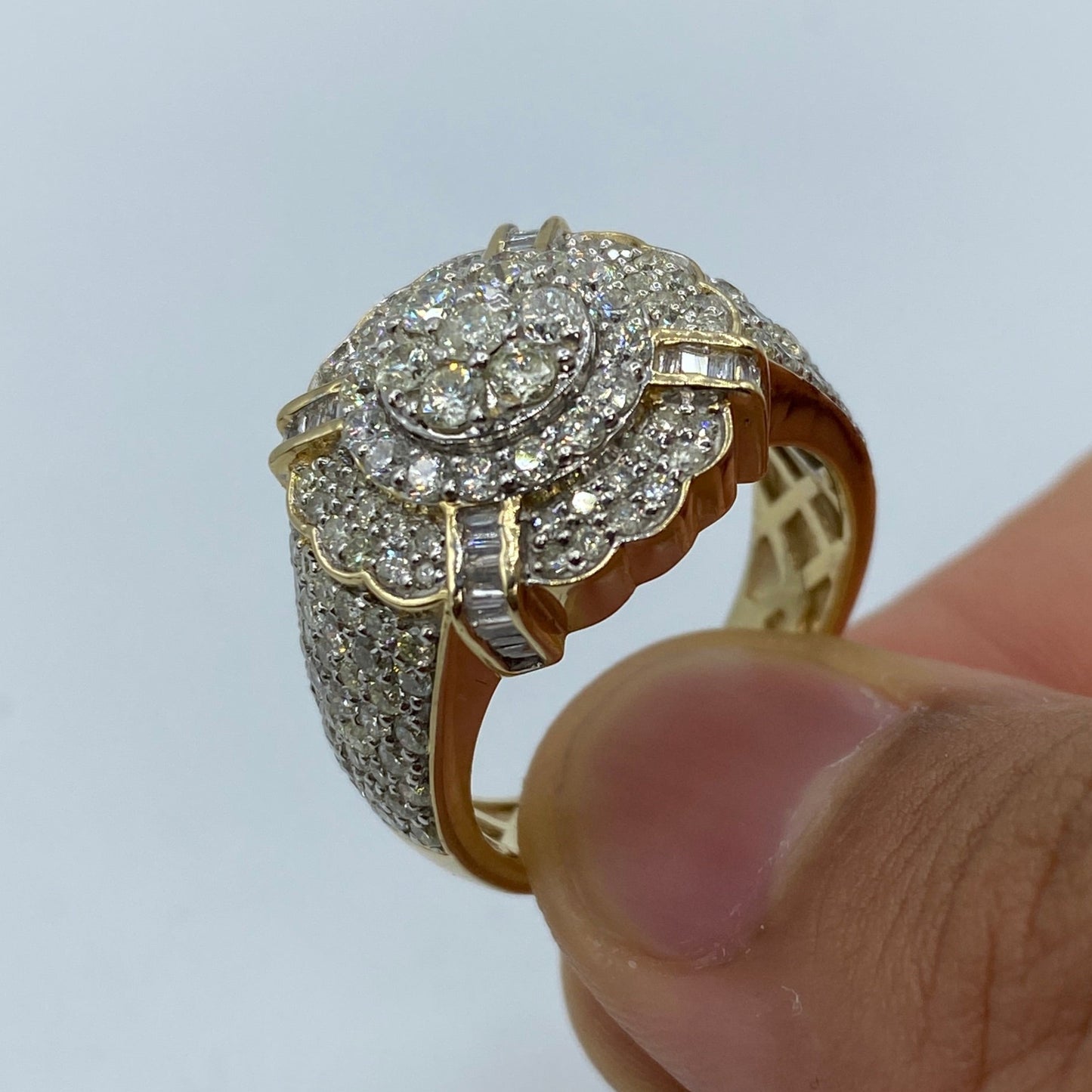 10K Divine Flower Diamond Baguette Ring
