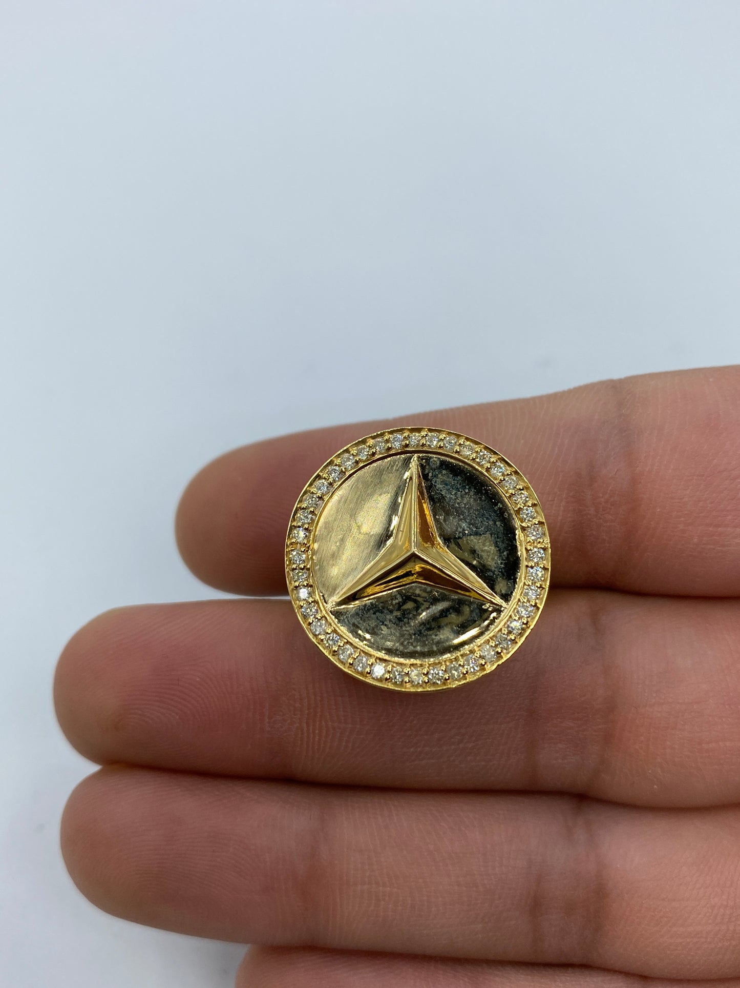 10K Luxury Triangle Circle Ring