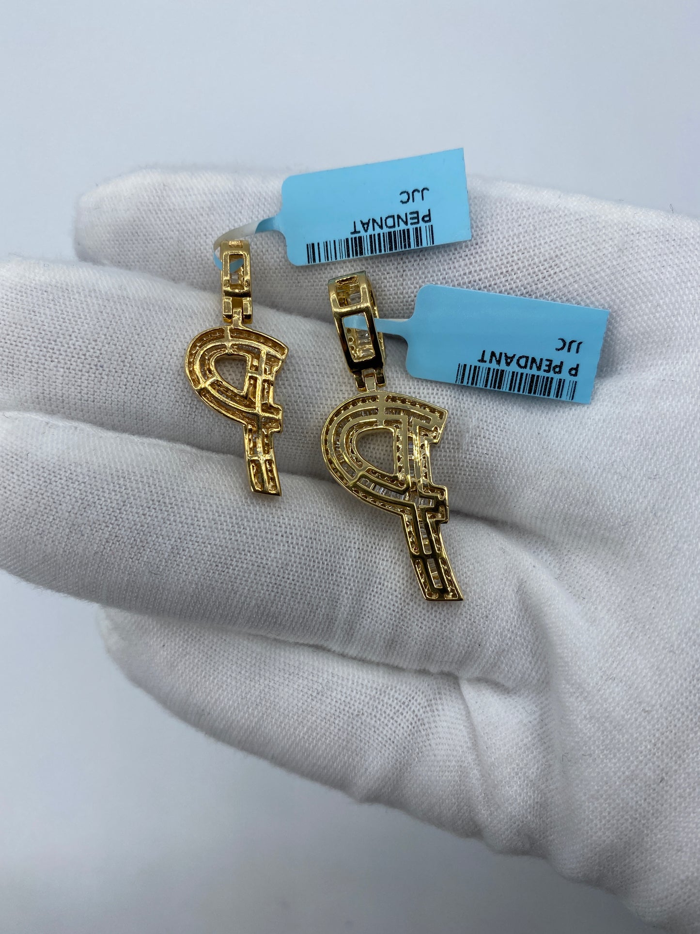 14K P Baguette Initial