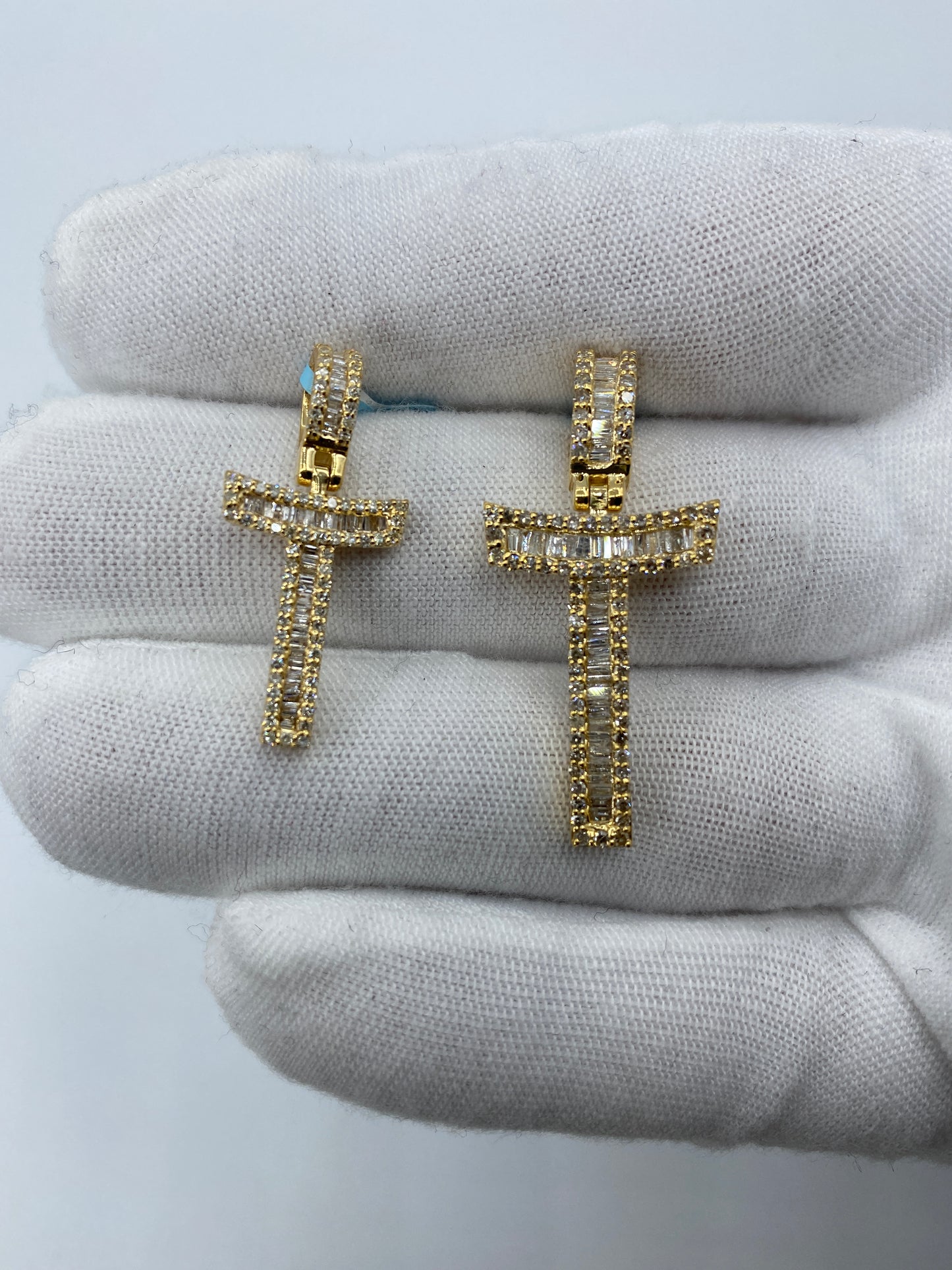 14K T Baguette Initial