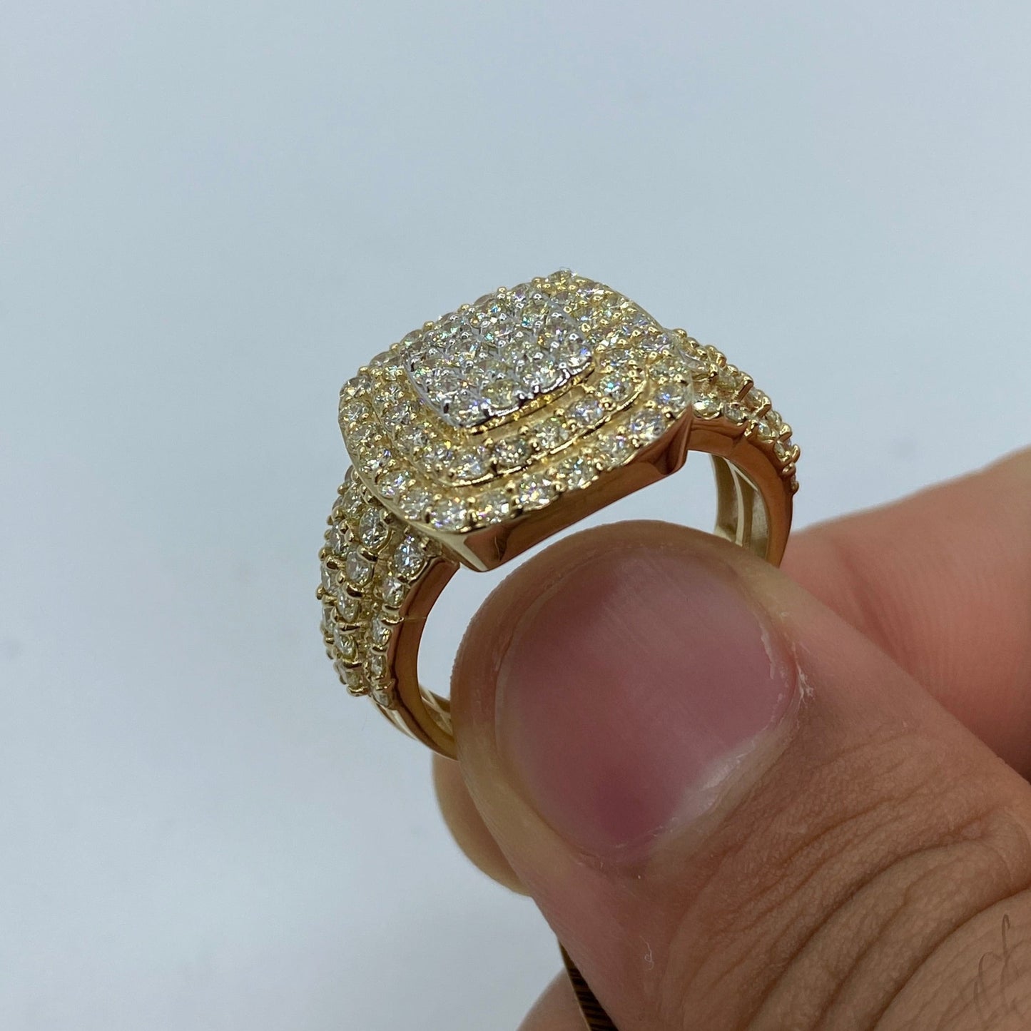 10K Square Elegant Diamond Ring