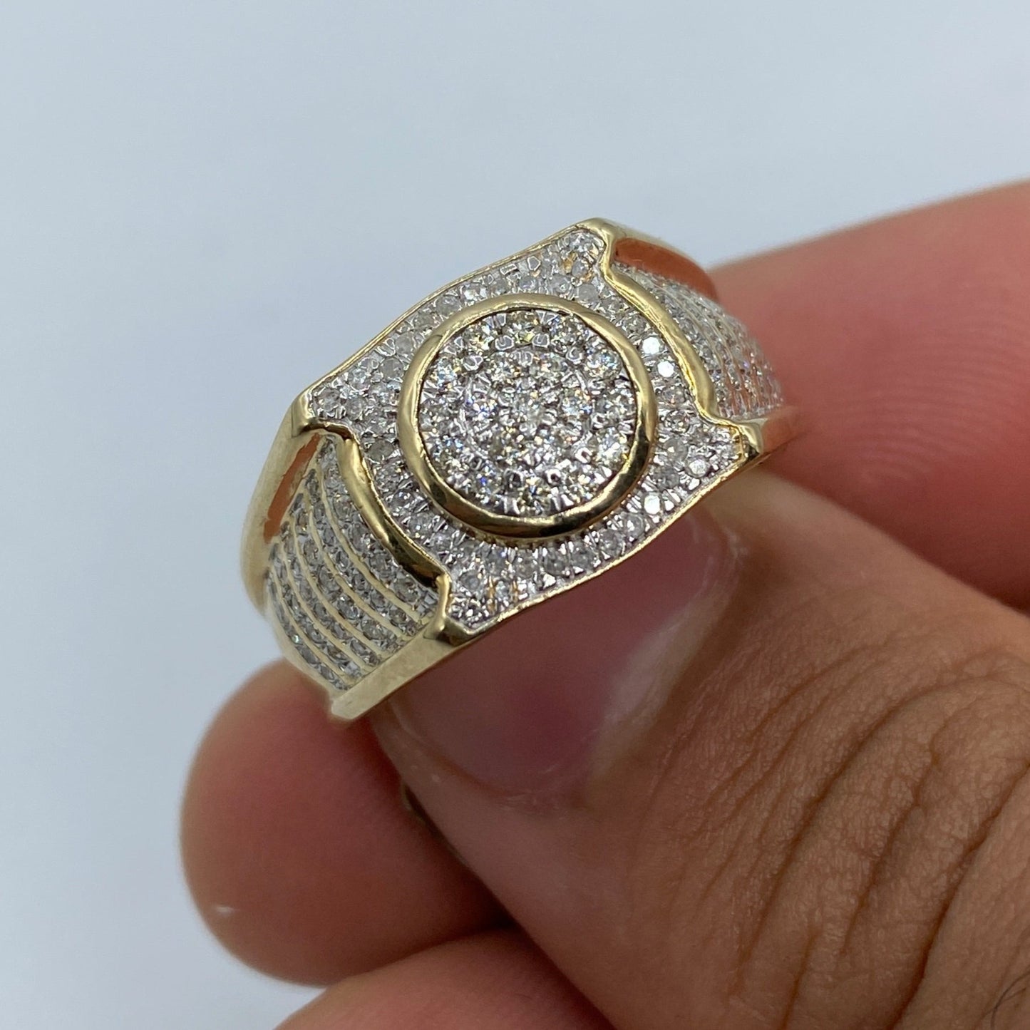 10K Circle Prometheus Diamond Ring