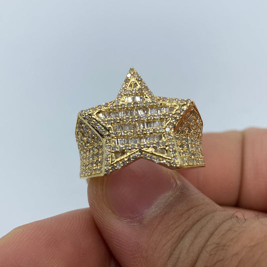 10K Diamond Baguette Star Ring