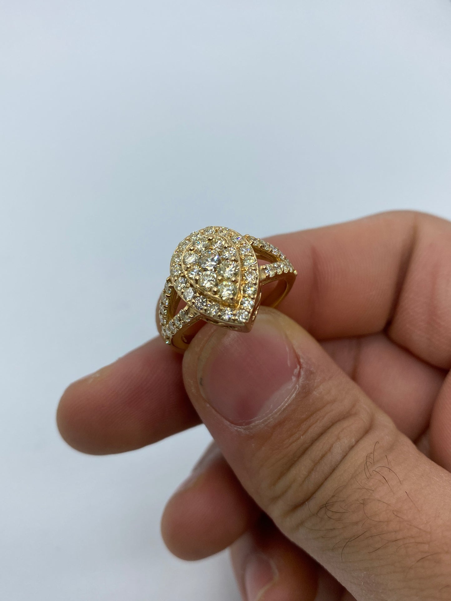 Pear Shape Engagement Ring