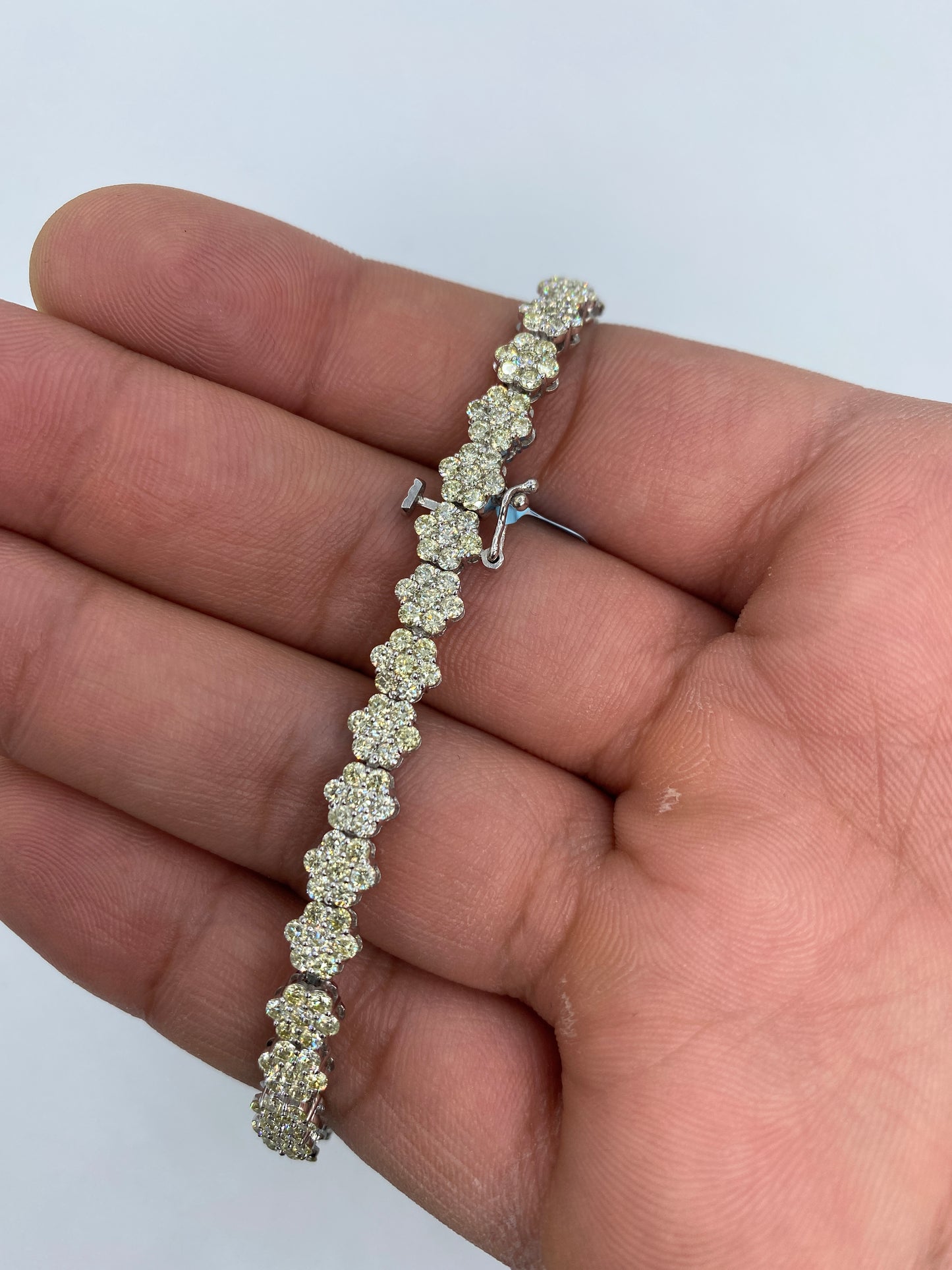 14K Flower Bracelet 5.5mm, 8.5in