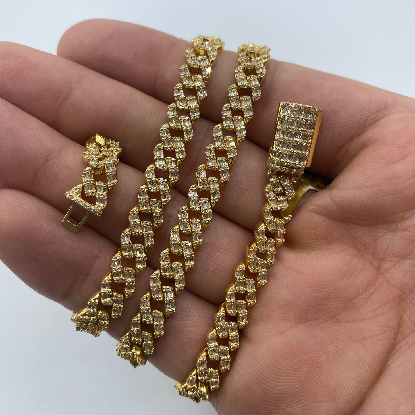 10K 6.5MM Cuban Link Diamond Baguette Chain 18"