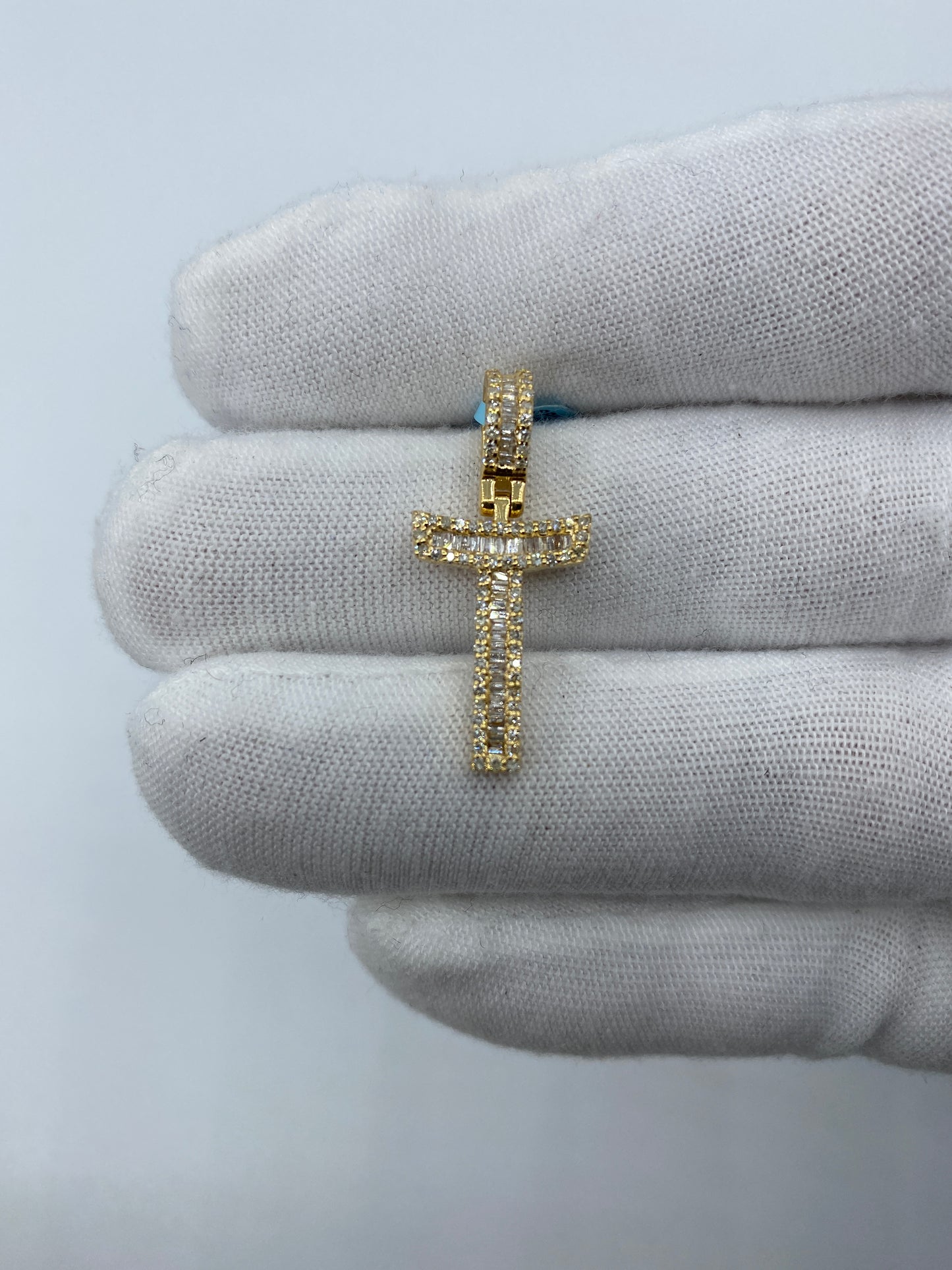 14K T Baguette Initial