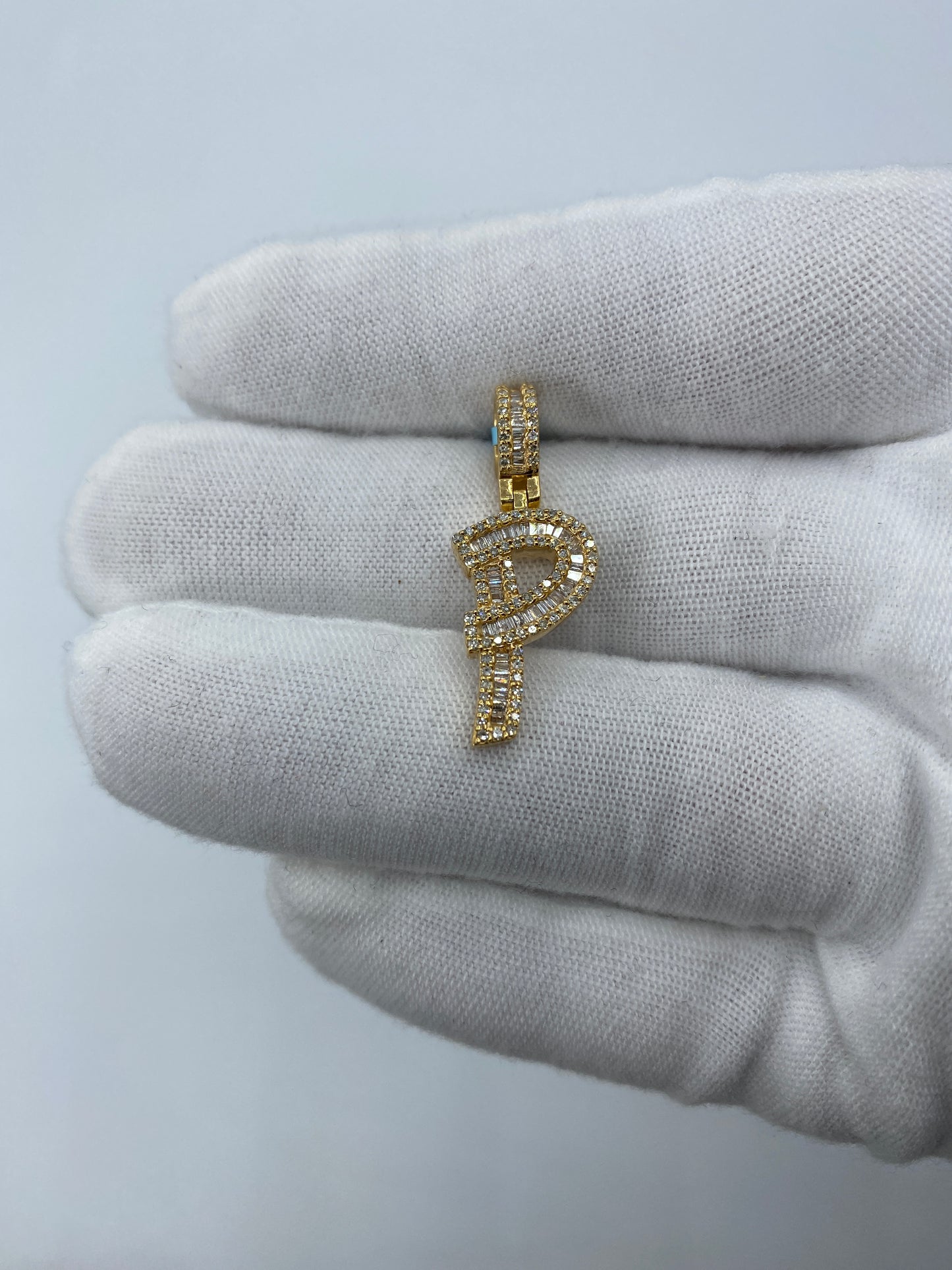 14K P Baguette Initial