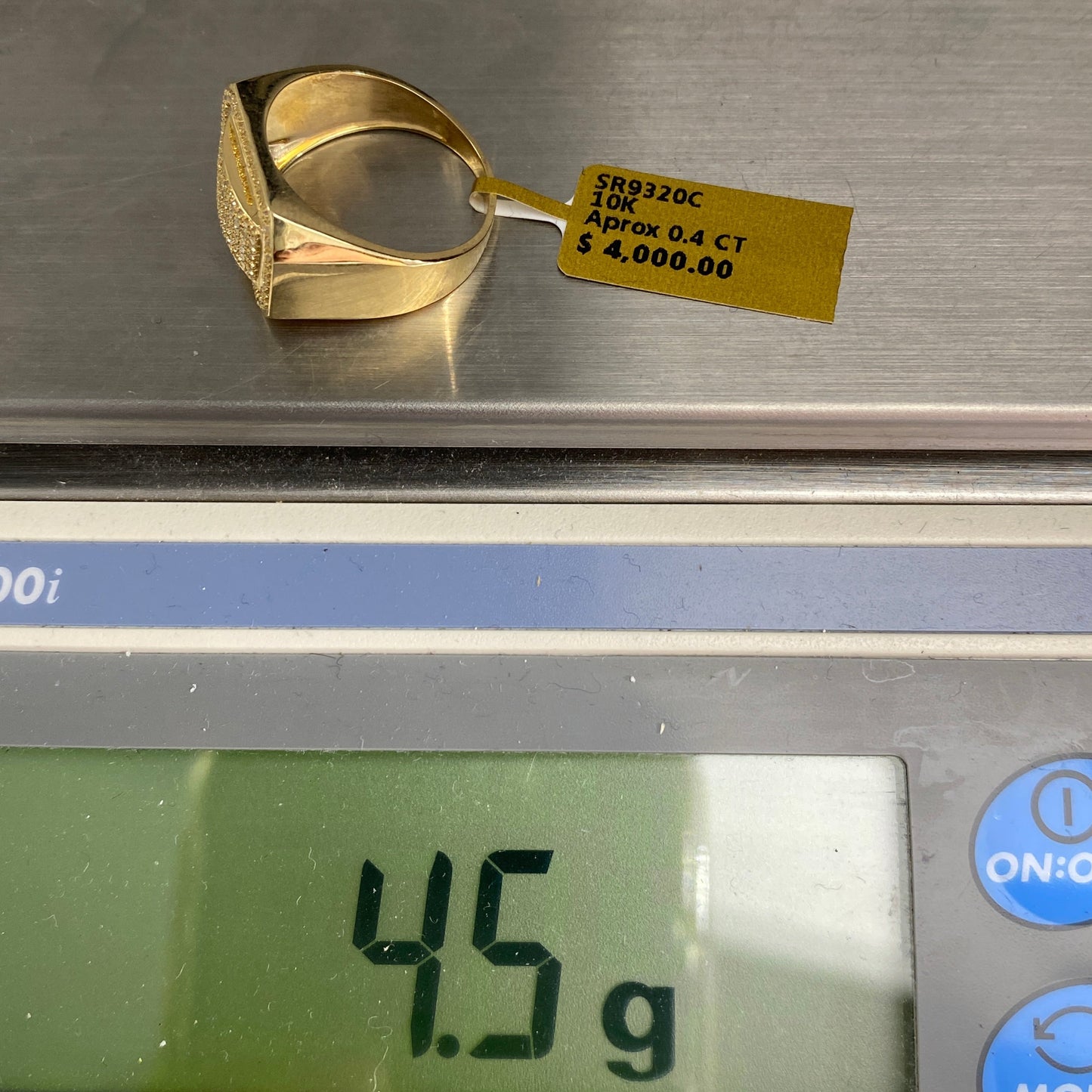 10K Rectangle Deluxe Diamond Ring