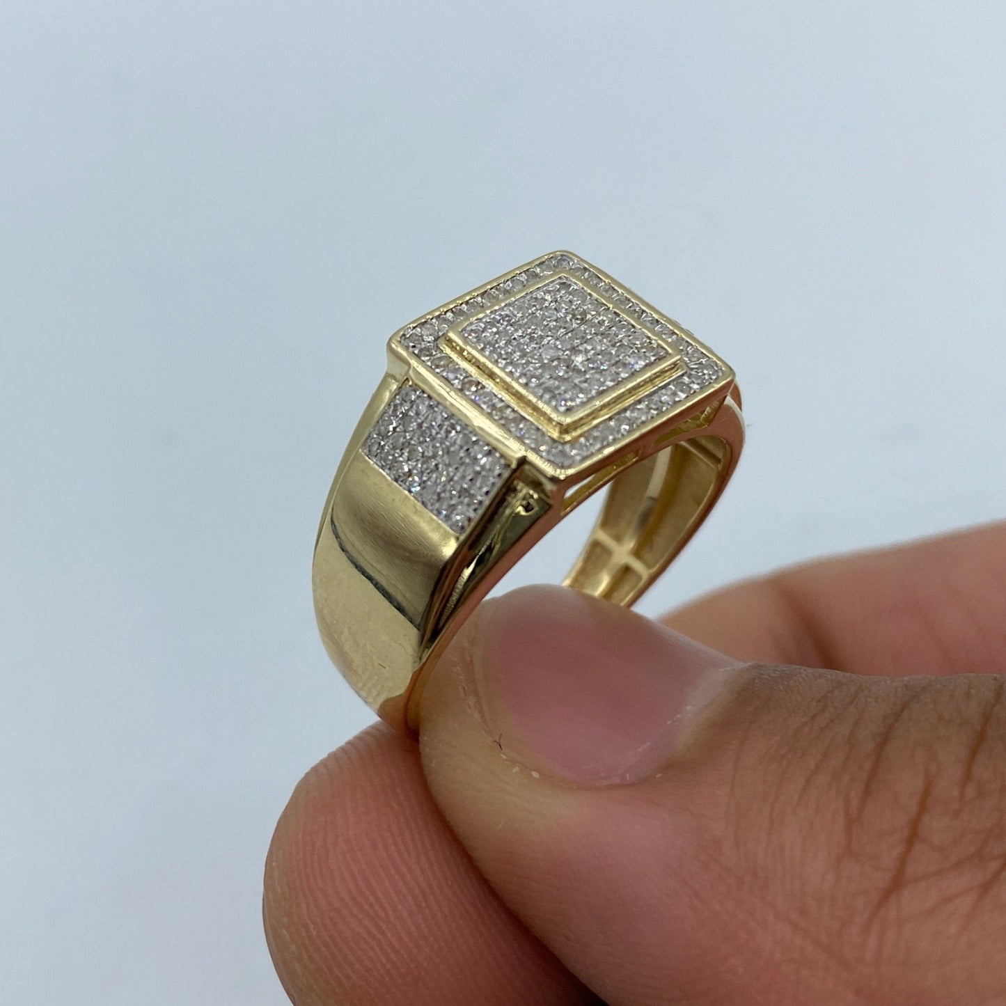 10K 3D Square Diamond Ring