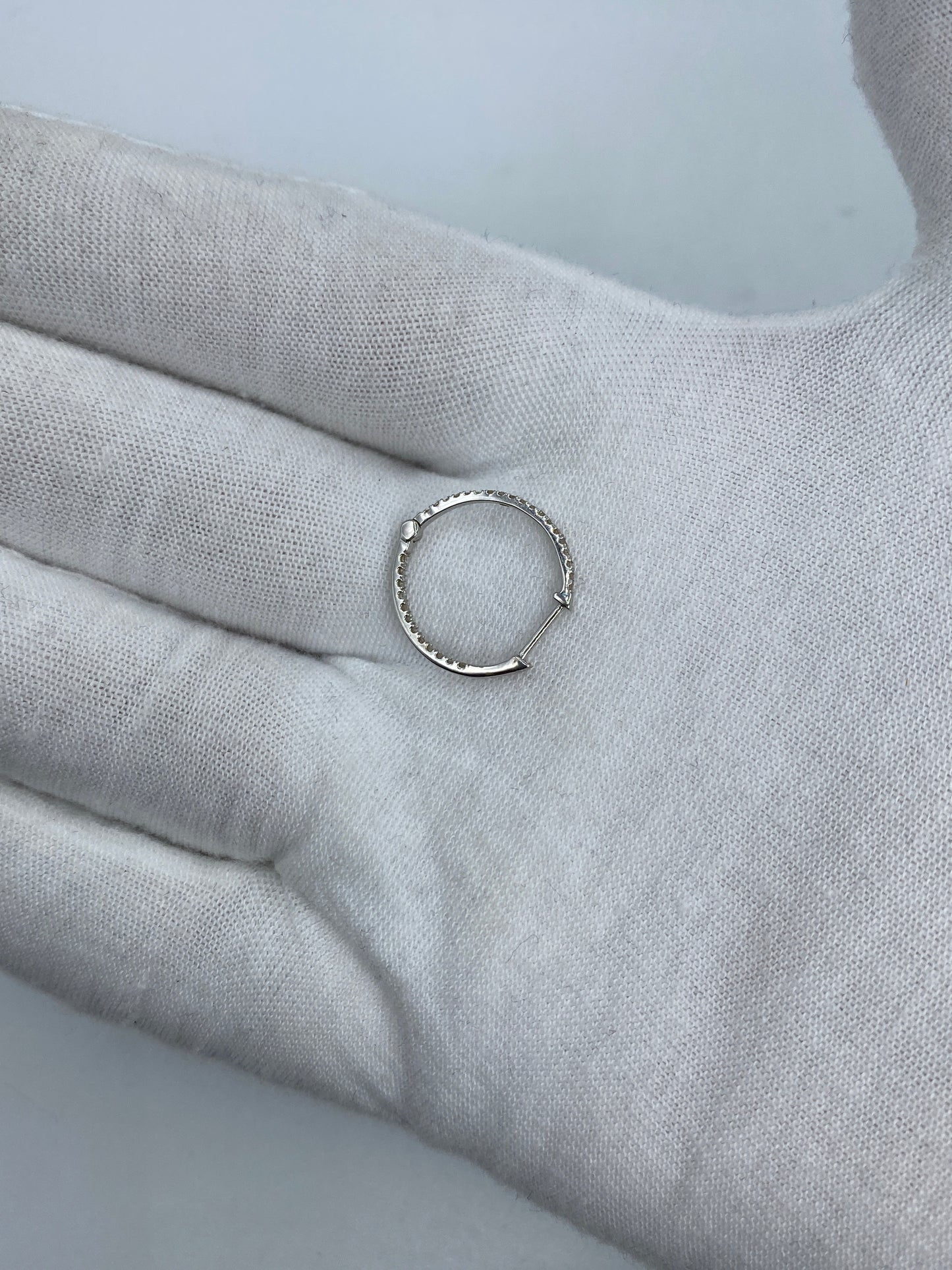 10K Small Circle Hoop Earrings