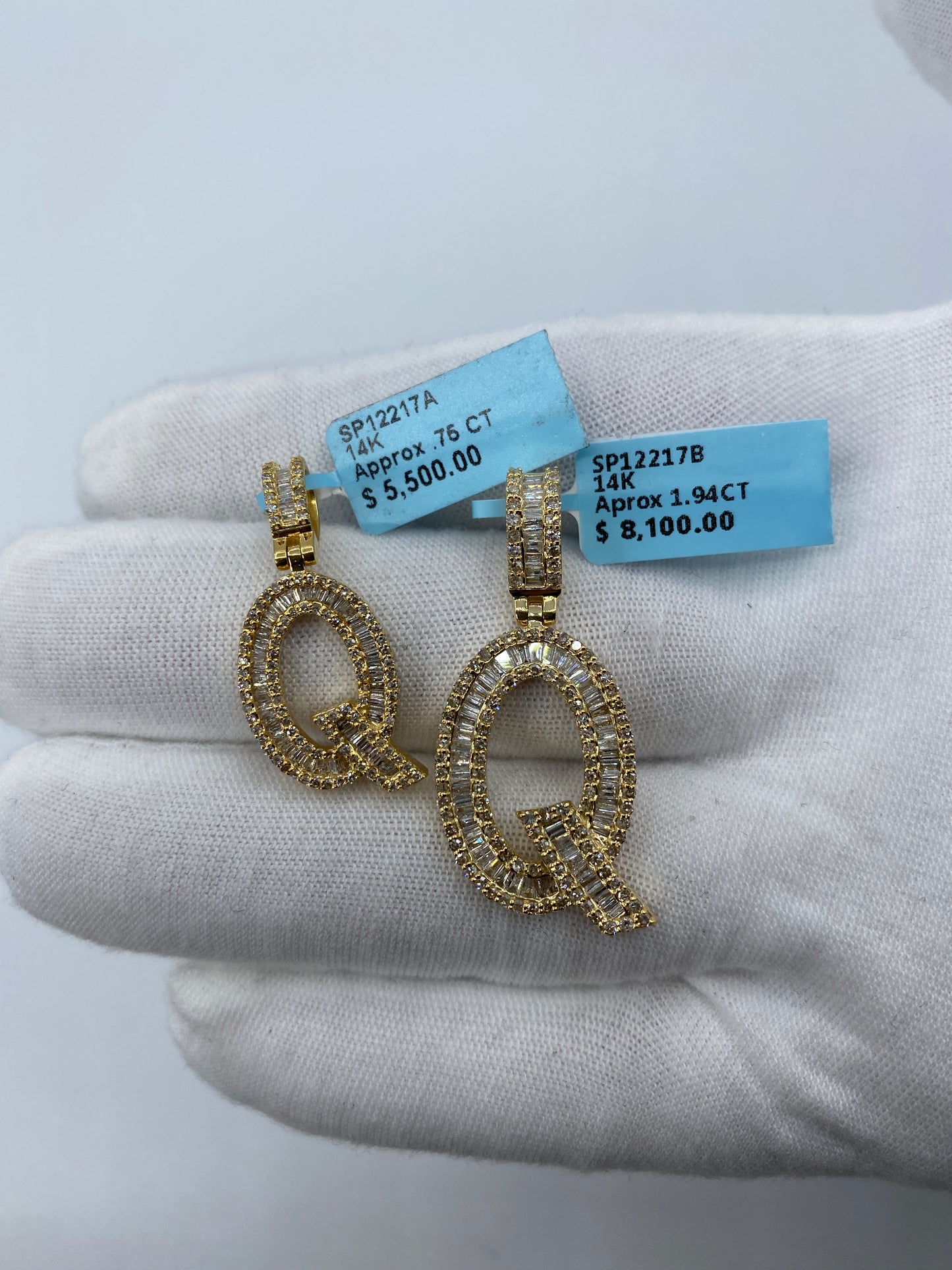 14K Q Baguette Initial