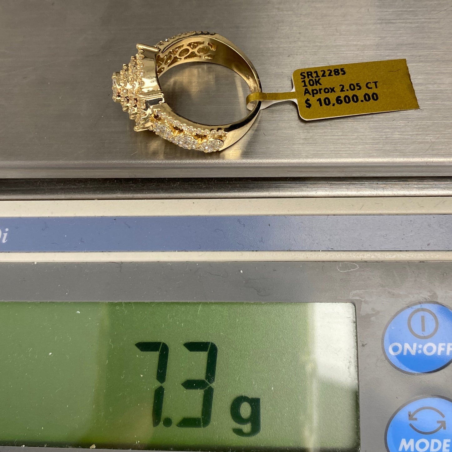 10K Ladies Diamond Ring