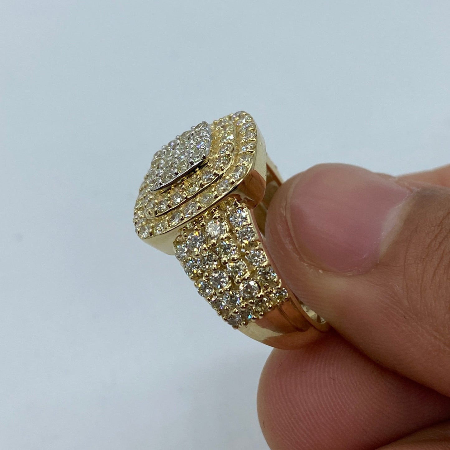 10K Square Elegant Diamond Ring