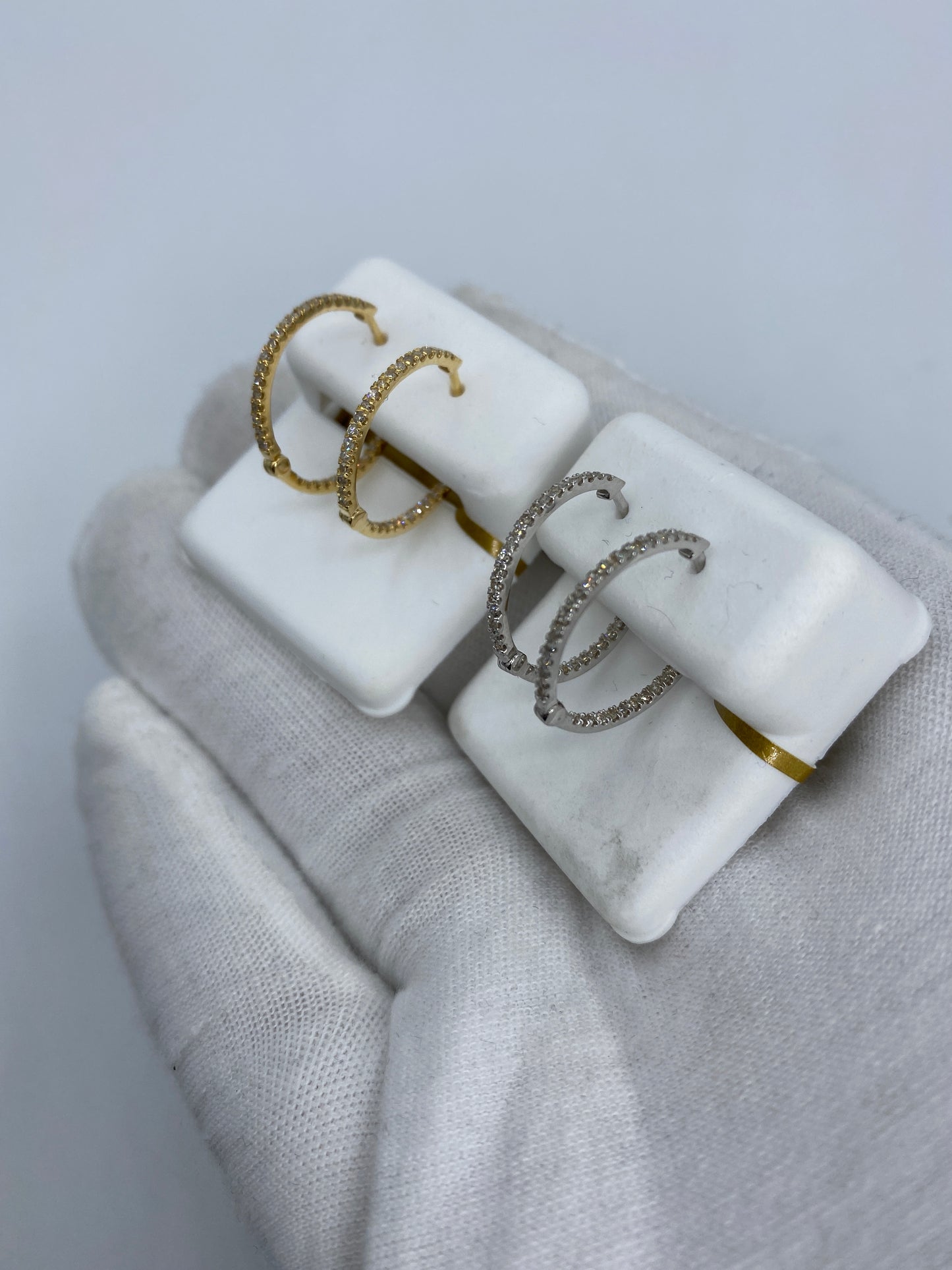 10K Small Circle Hoop Earrings