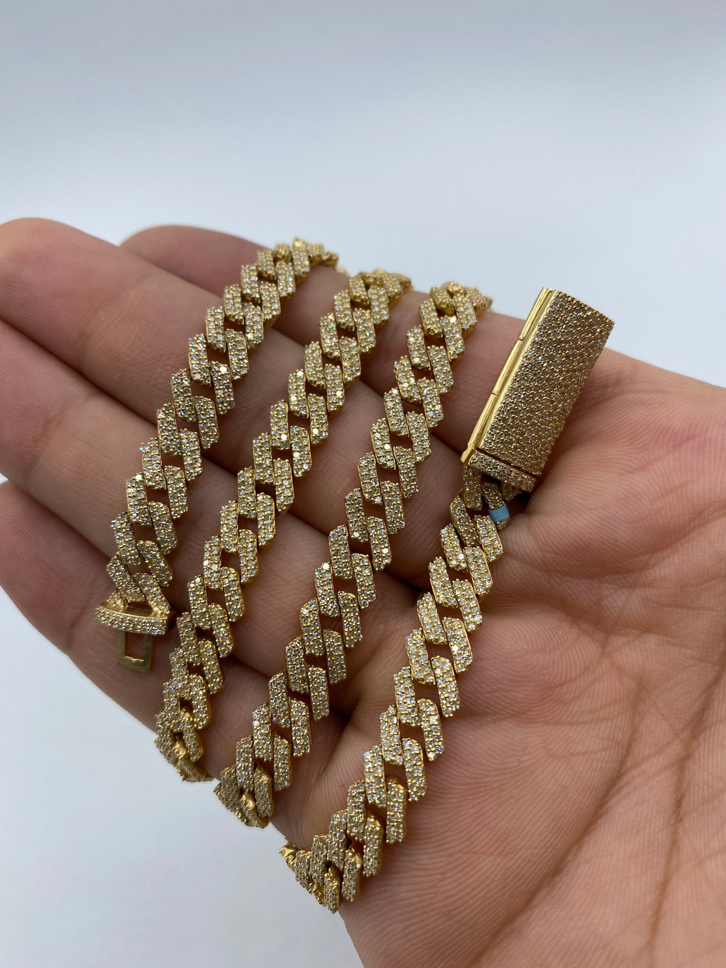 14K Cuban Chain 8mm, 22in