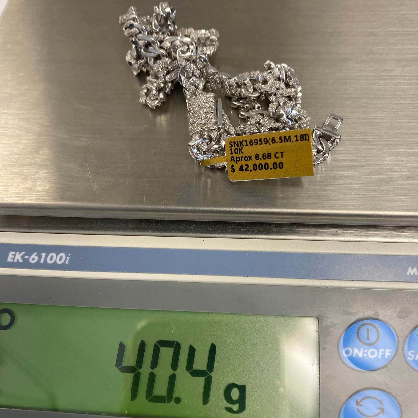 10K 6.5MM Cuban Link Diamond Baguette Chain 18"