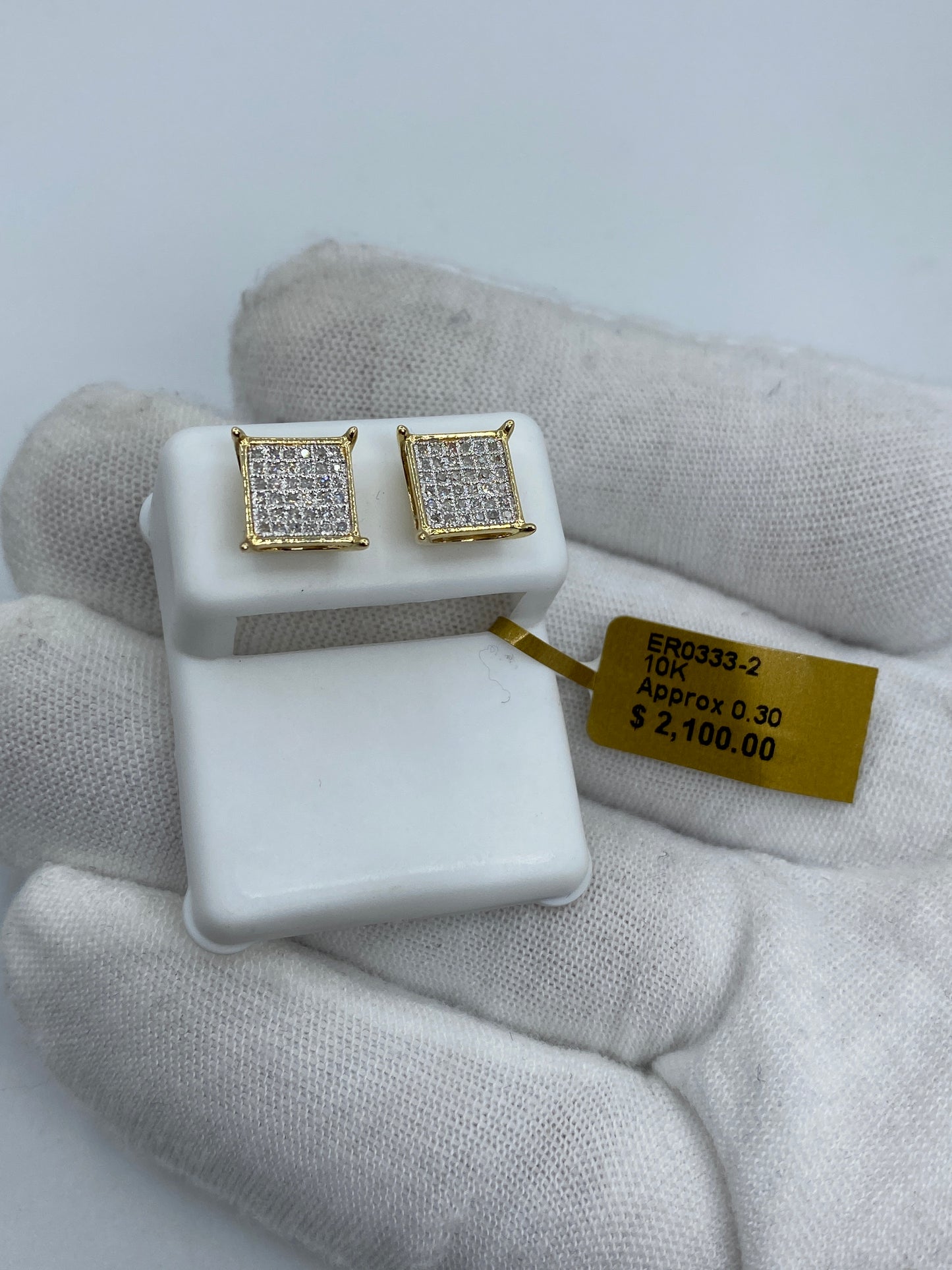 10K Square Earrings Size #3