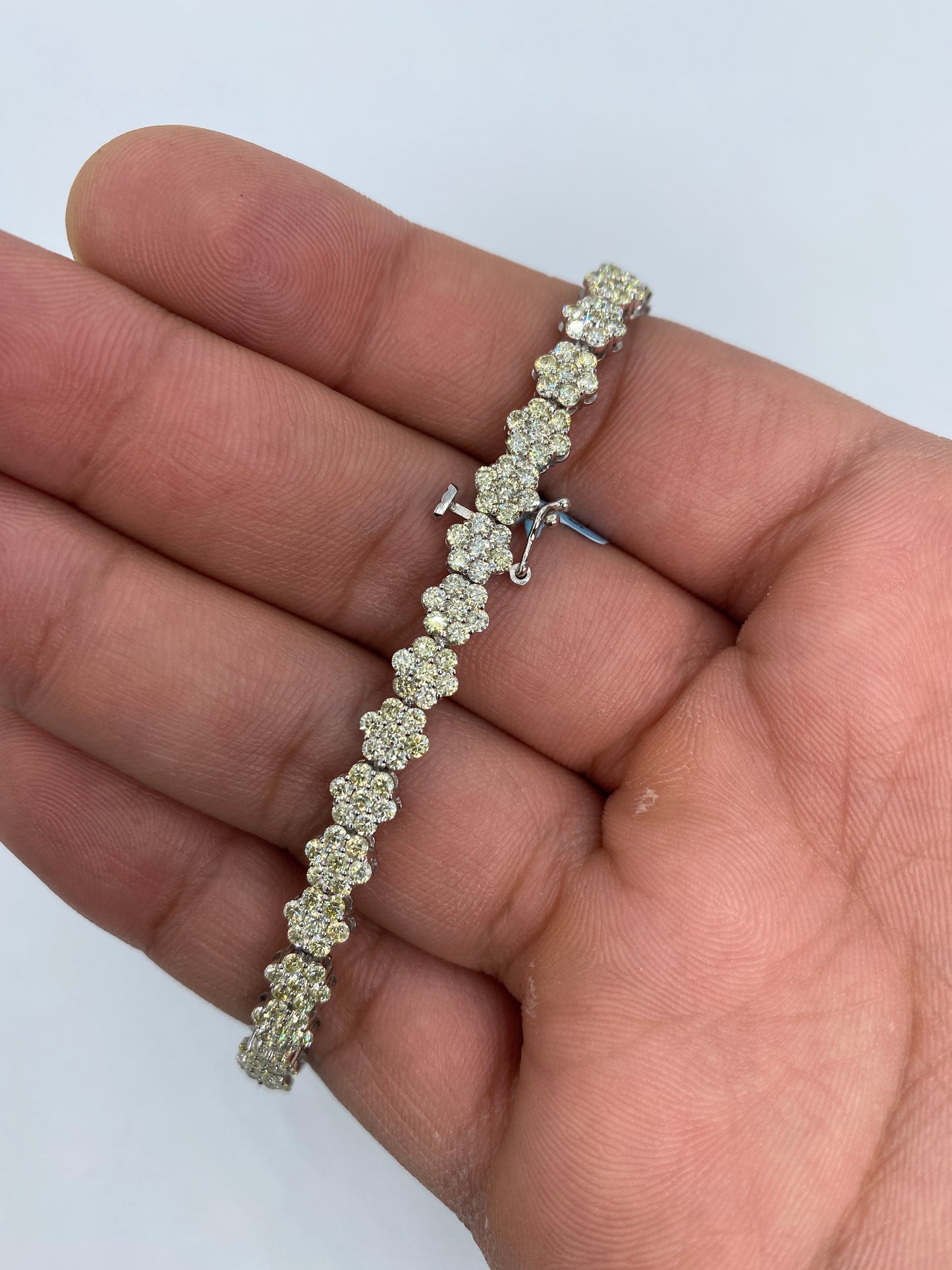 14K Flower Bracelet 5.5mm, 8.5in