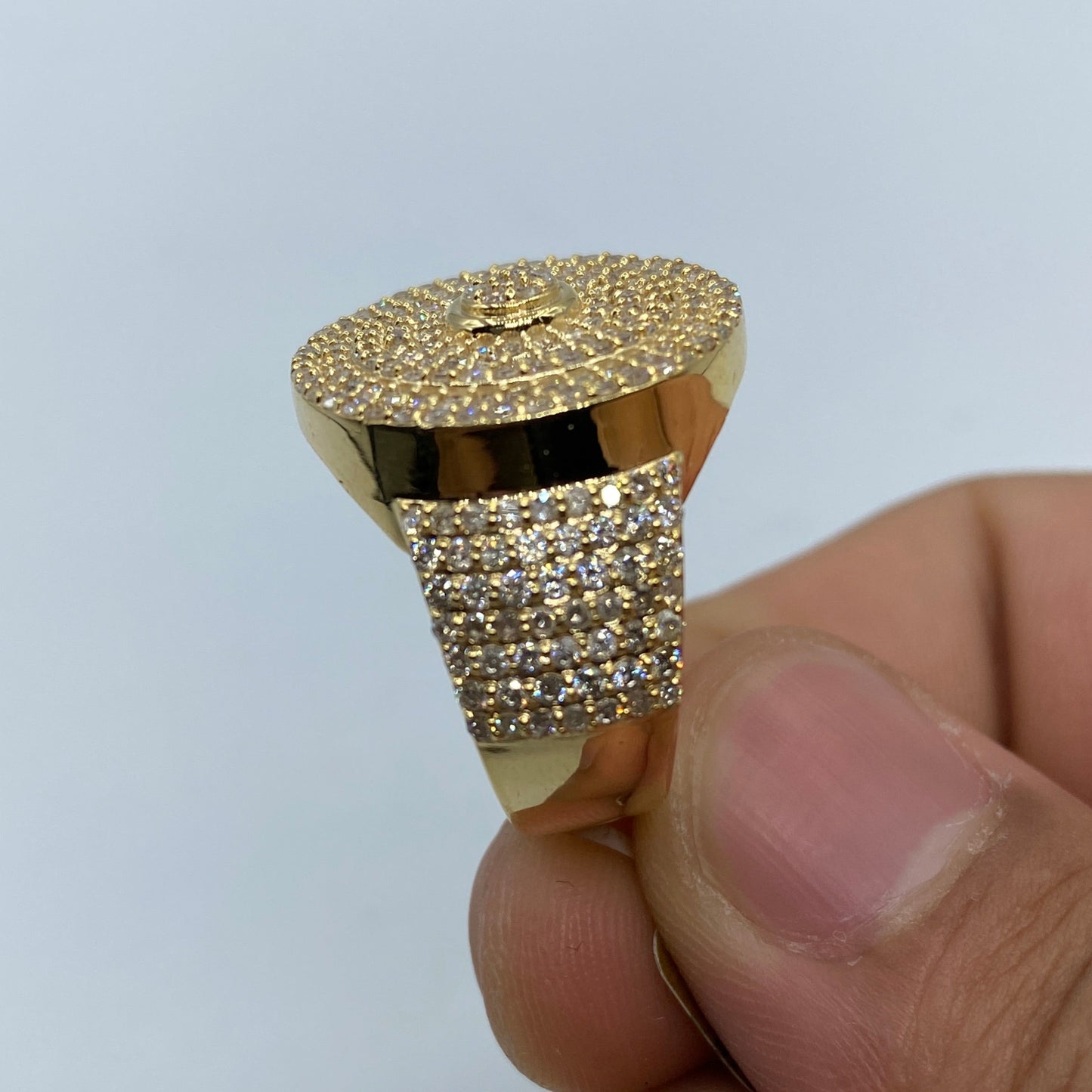 10K Circle Diamond Ring Style #2