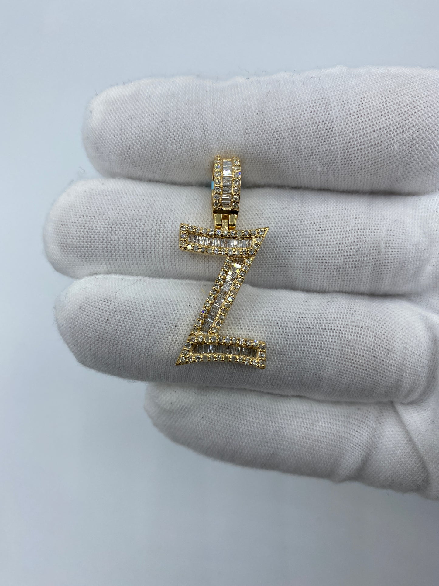 14K Z Baguette Initial
