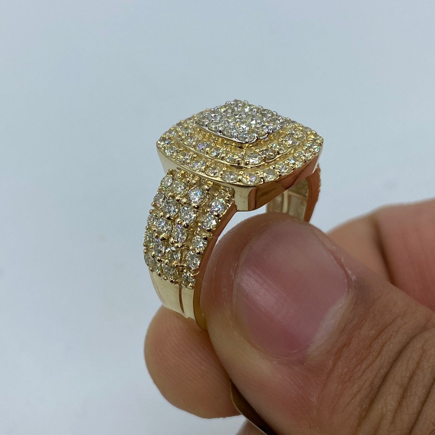 10K Square Elegant Diamond Ring