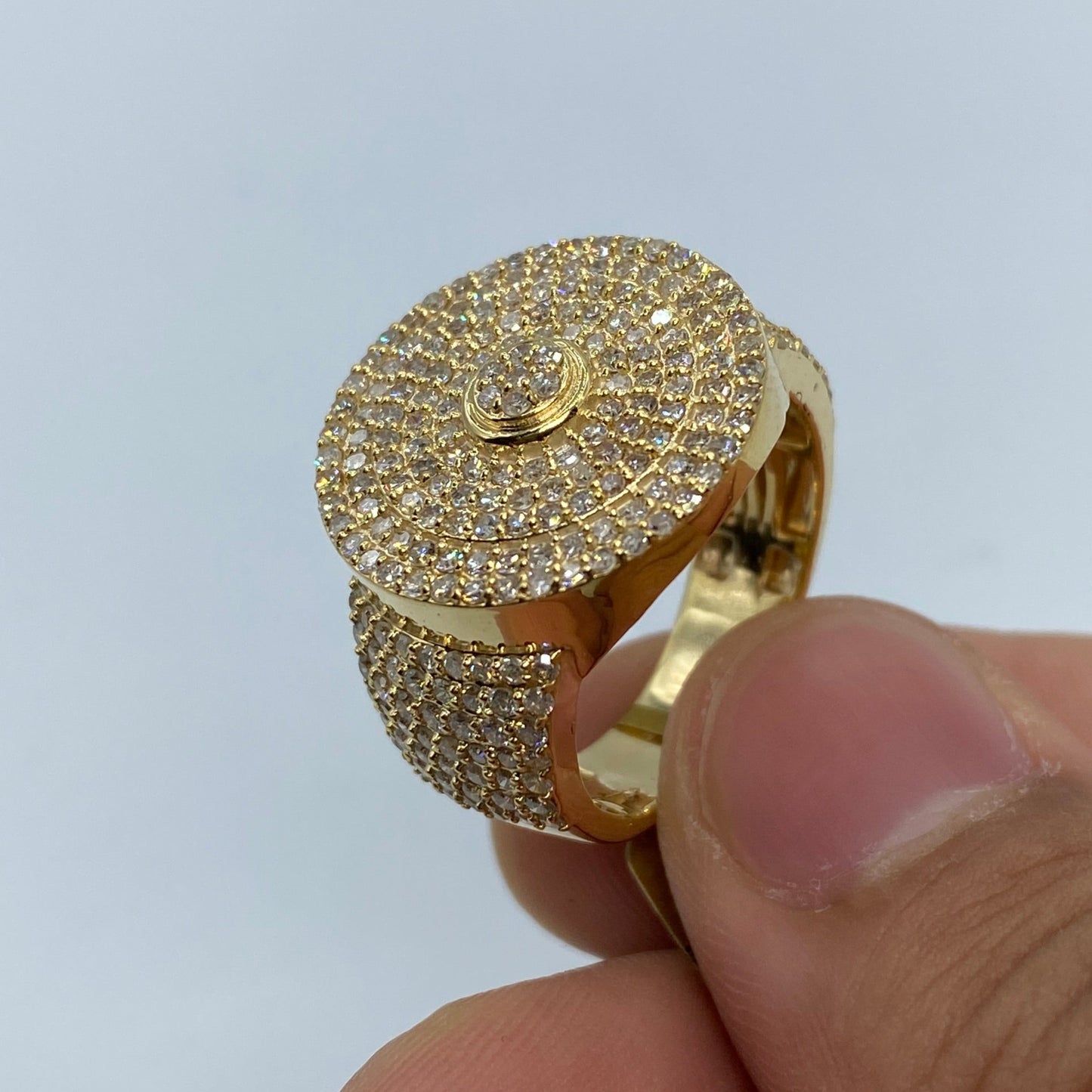 10K Circle Diamond Ring Style #2