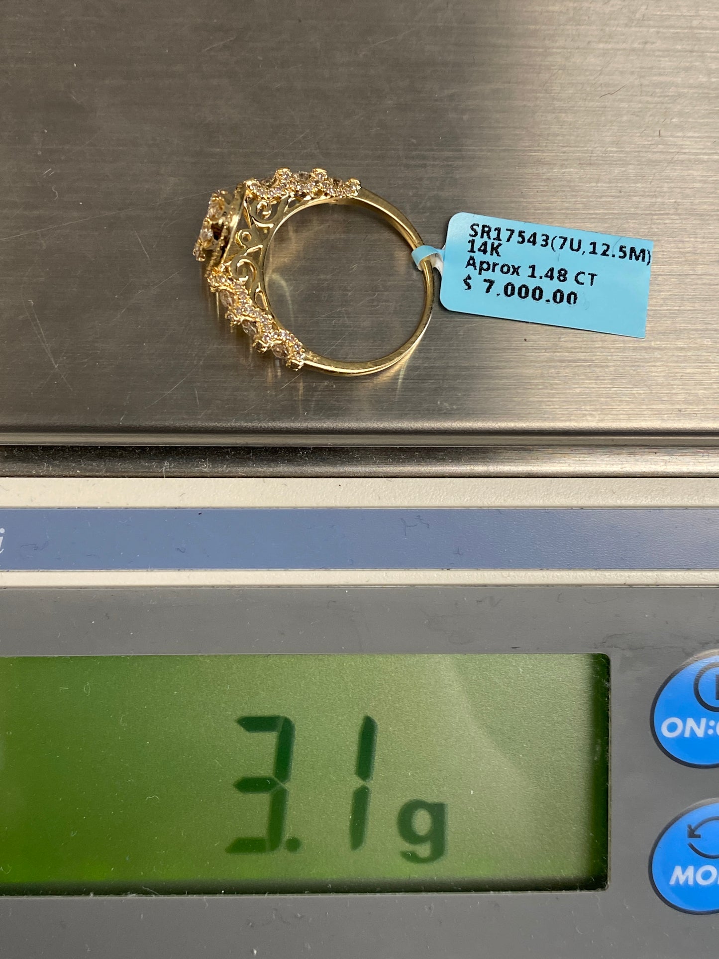 Oval Engagement Ring