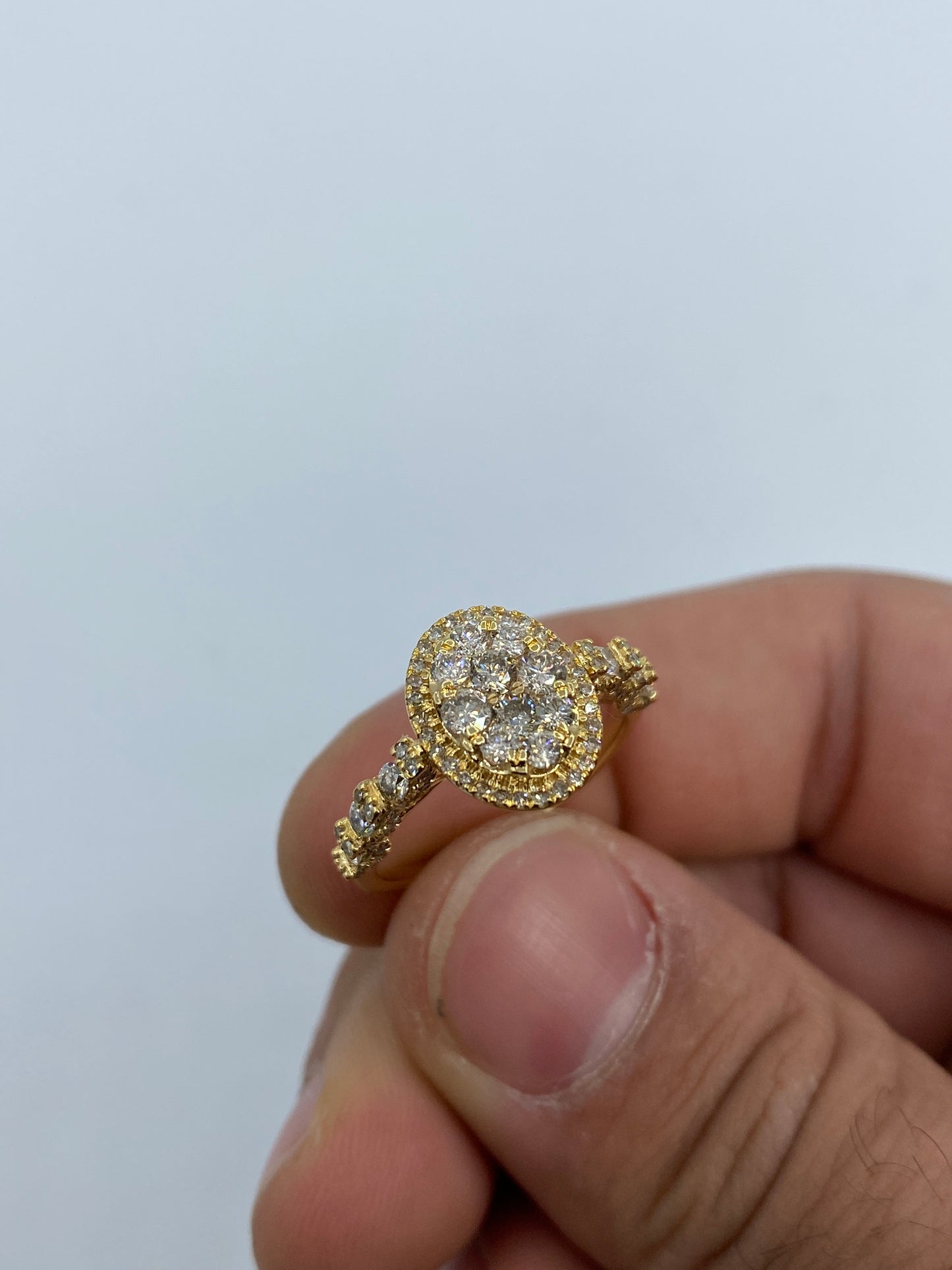 Oval Engagement Ring