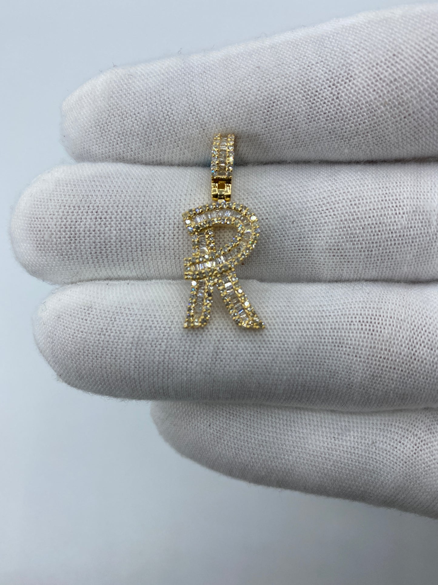 14K R Baguette Initial