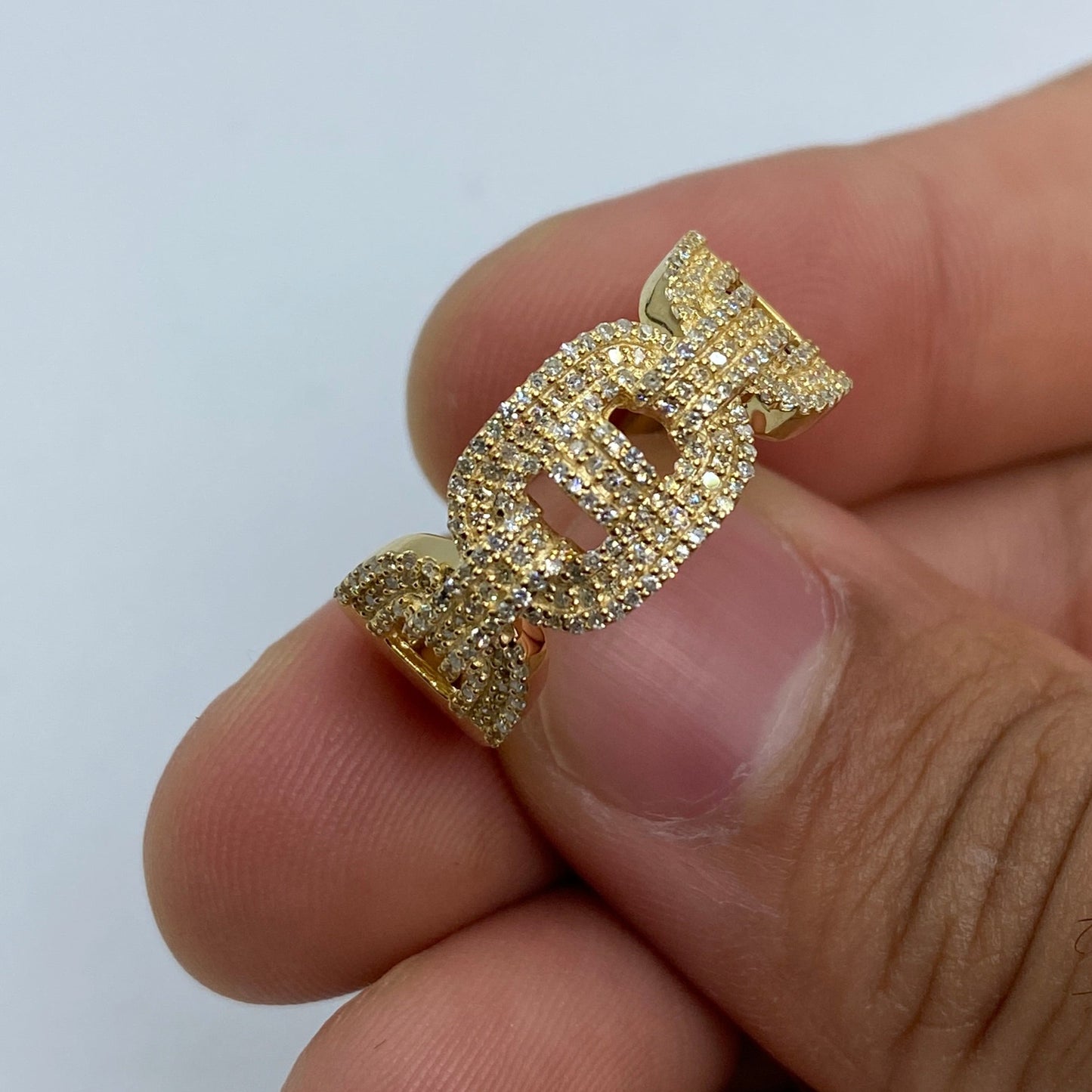 10K Luxury Link Diamond Ring