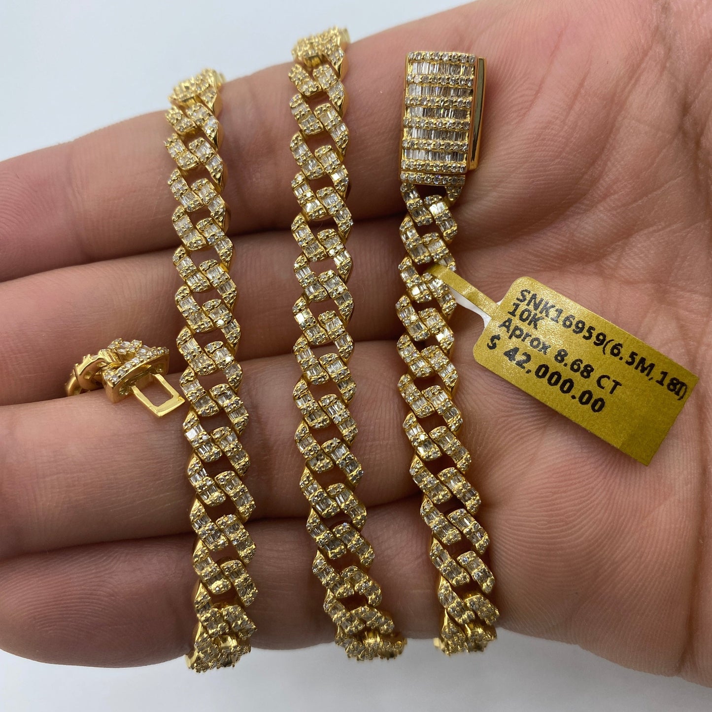 10K 6.5MM Cuban Link Diamond Baguette Chain 18"
