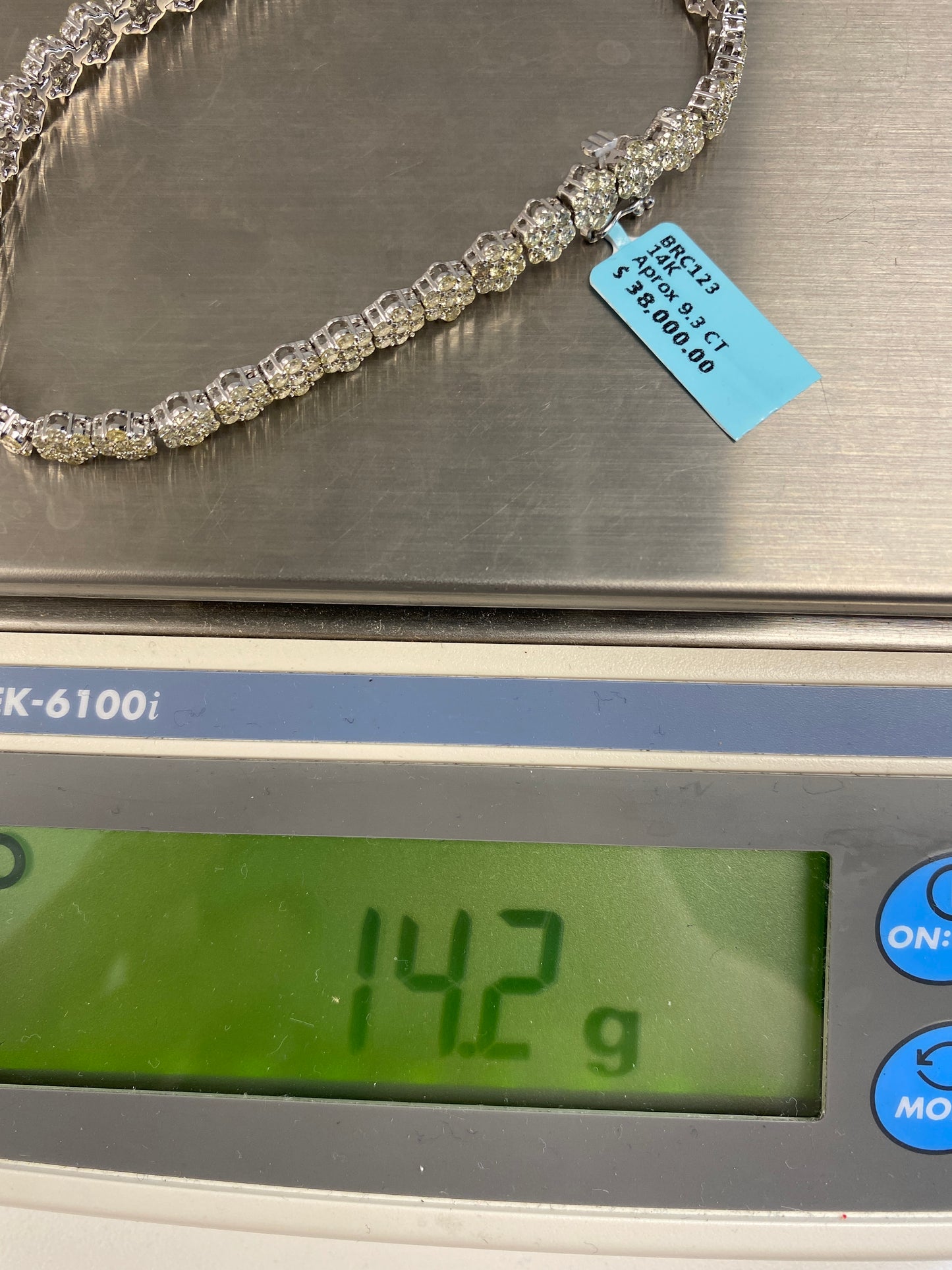 14K Flower Bracelet 5.5mm, 8.5in