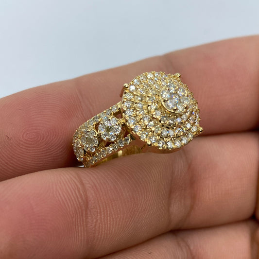 10K Ladies Diamond Ring