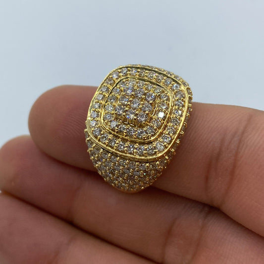 10K Round Square Diamond Ring